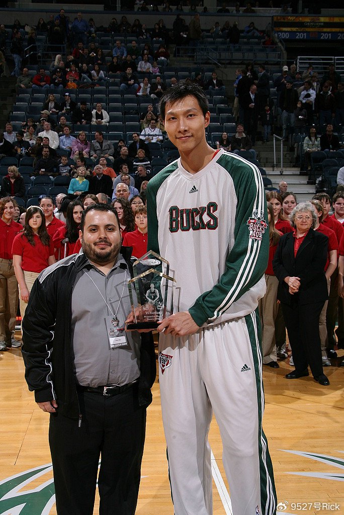 体育平台-关于多特蒙德内部会议纪要流出——今夜再遭质疑，CBA季后赛使命明确，球探报告显示潜力的信息